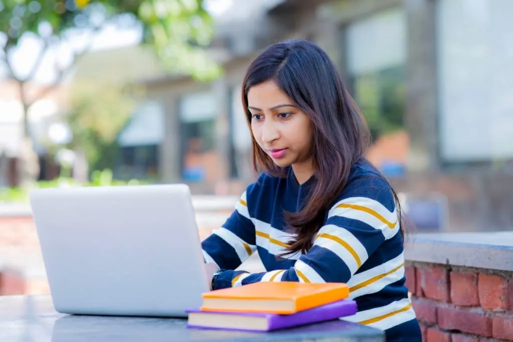 best time to apply to university 2026